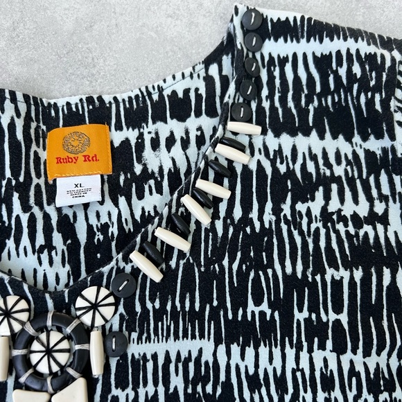 Ruby Rd. Women XL 3/4 Sleeve Black and White - Picture 7 of 10